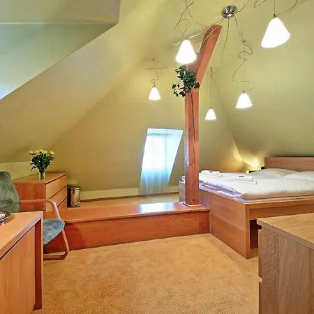 Tyn Courtyard Guestrooms 4* 프라하