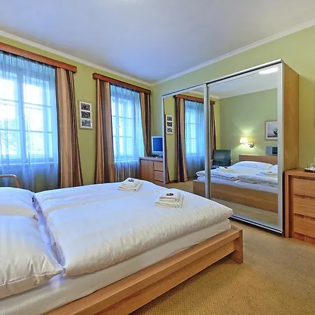 Гостевой дом Tyn Courtyard Guestrooms